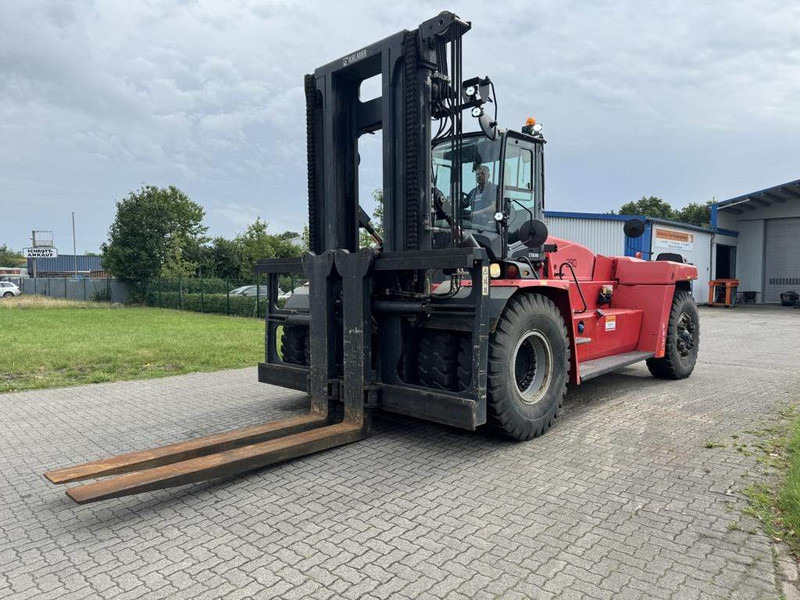 Kalmar DCG300-12LB - Chariot élévateur diesel: photos 2 Kalmar DCG300-12LB - Chariot élévateur diesel: photos 2
