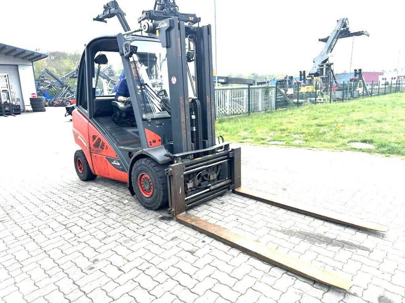 Linde H30D-02 - Chariot élévateur diesel: photos 3 Linde H30D-02 - Chariot élévateur diesel: photos 3