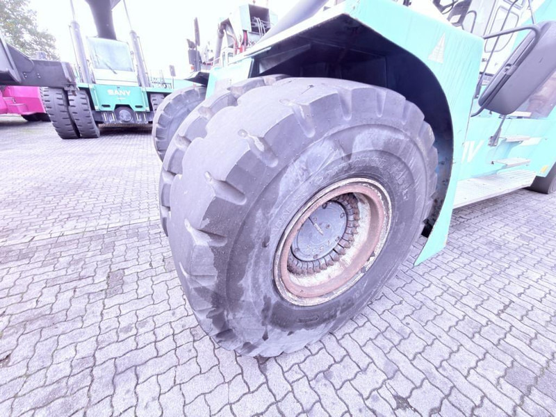 Reach stacker SMV SC4127TA5: photos 7 Reach stacker SMV SC4127TA5: photos 7