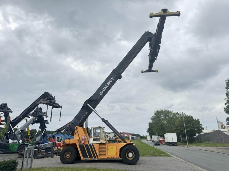 Valmet Kalmar RSD4118-4TL - Reach stacker: photos 4 Valmet Kalmar RSD4118-4TL - Reach stacker: photos 4