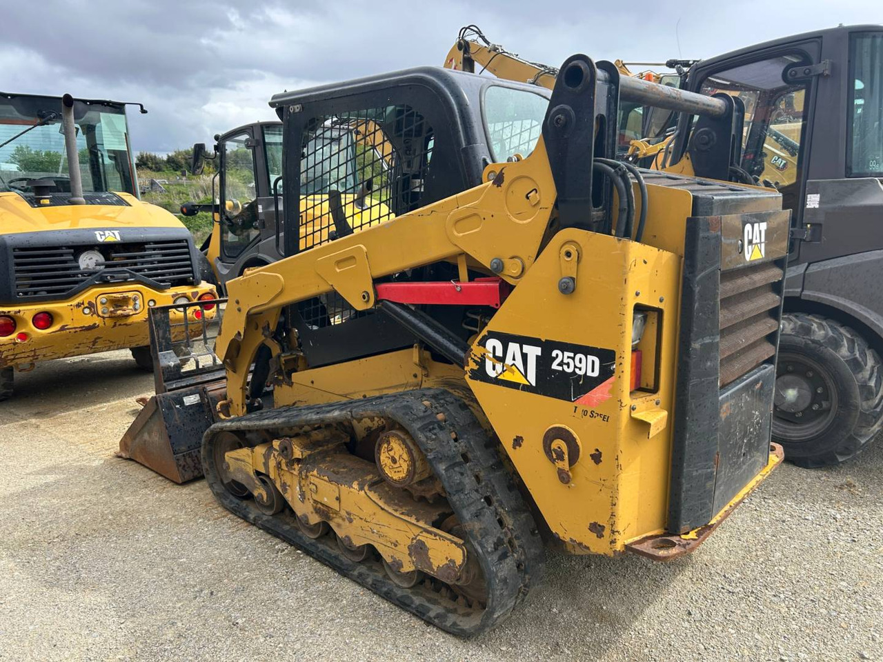 CAT 259D - Chargeuse sur chenilles: photos 4 CAT 259D - Chargeuse sur chenilles: photos 4