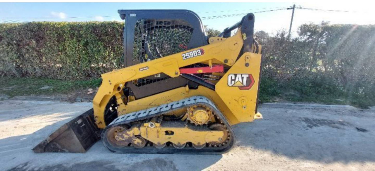 CAT 259D3 - Chargeuse sur chenilles: photos 1 CAT 259D3 - Chargeuse sur chenilles: photos 1