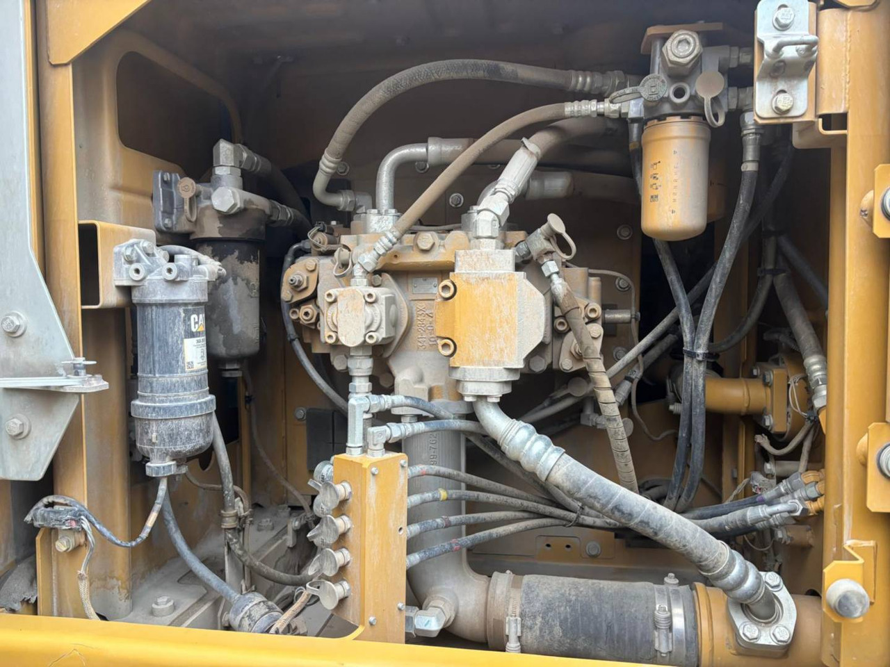 Pelle sur chenille CAT 320E: photos 28 Pelle sur chenille CAT 320E: photos 28