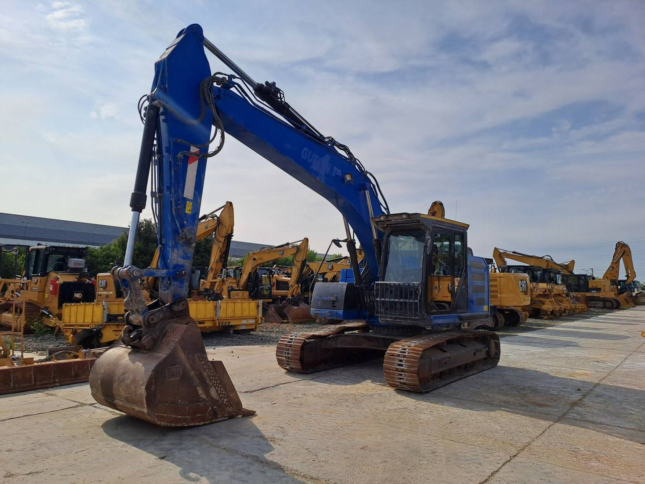 CAT 320E RR - Pelle sur chenille: photos 1 CAT 320E RR - Pelle sur chenille: photos 1