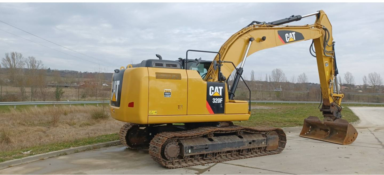 CAT 320F - Pelle sur chenille: photos 3 CAT 320F - Pelle sur chenille: photos 3
