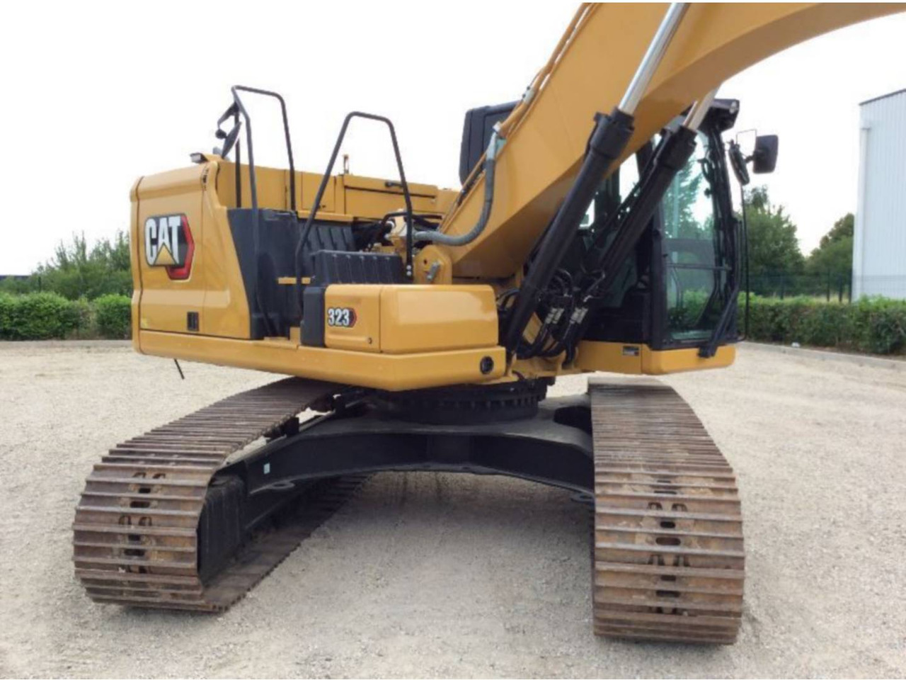 CAT 323 - Pelle sur chenille: photos 2 CAT 323 - Pelle sur chenille: photos 2