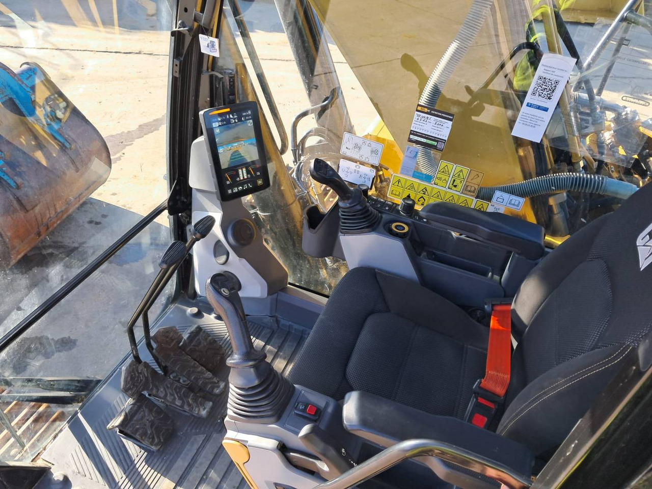 CAT 326 - Pelle sur chenille: photos 4 CAT 326 - Pelle sur chenille: photos 4