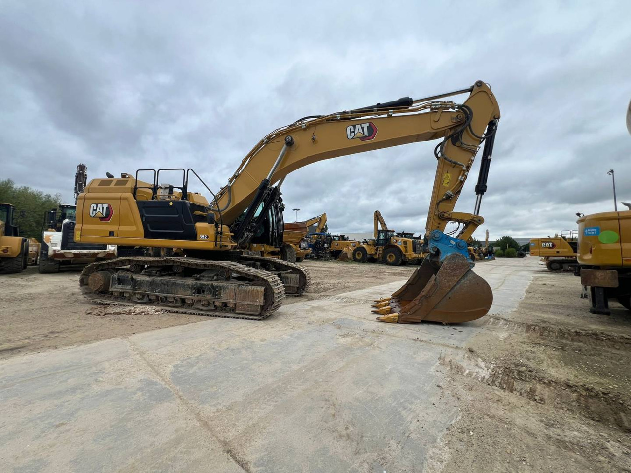 CAT 352-08 - Pelle sur chenille: photos 2 CAT 352-08 - Pelle sur chenille: photos 2