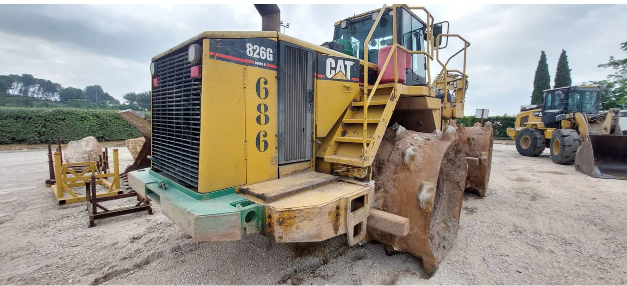 CAT 826G II - Bulldozer: photos 4 CAT 826G II - Bulldozer: photos 4