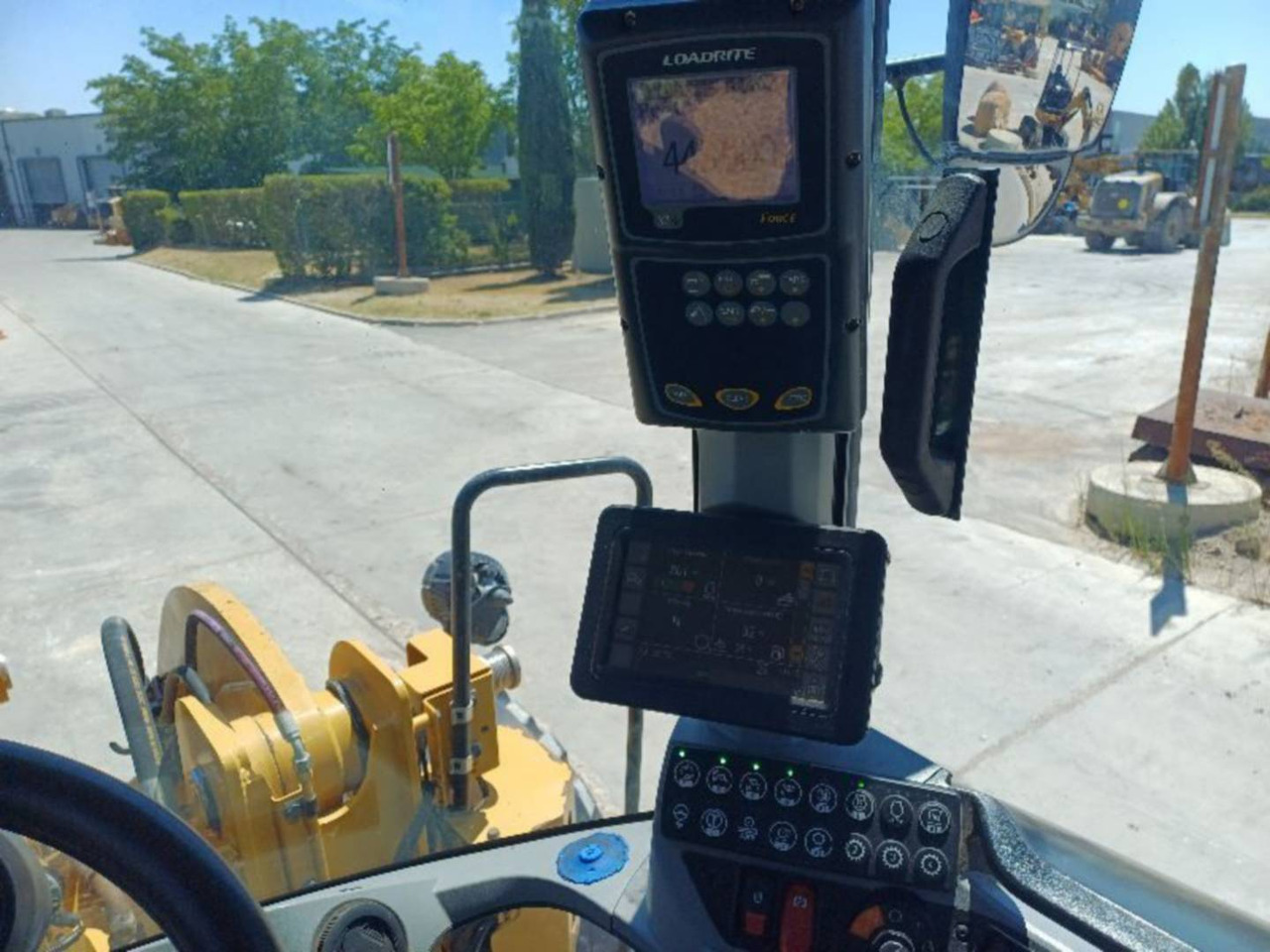 Chargeuse sur pneus CAT 938M: photos 21