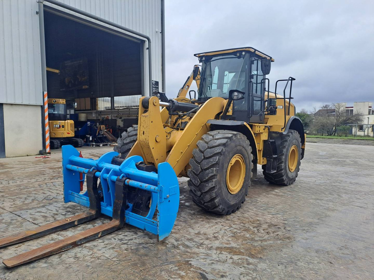 CAT 950M - Chargeuse sur pneus: photos 1 CAT 950M - Chargeuse sur pneus: photos 1