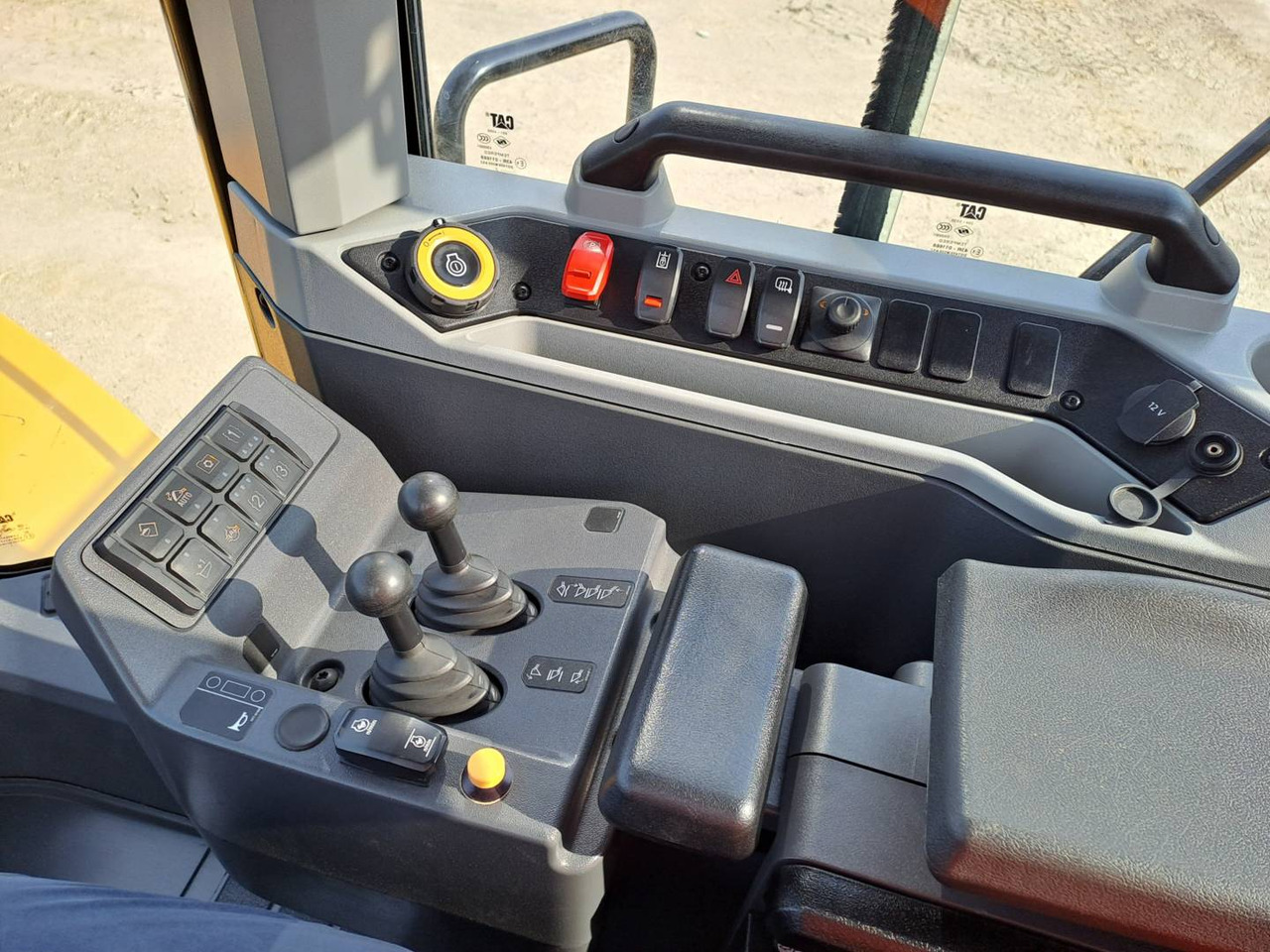 Chargeuse sur pneus CAT 972 XE: photos 8
