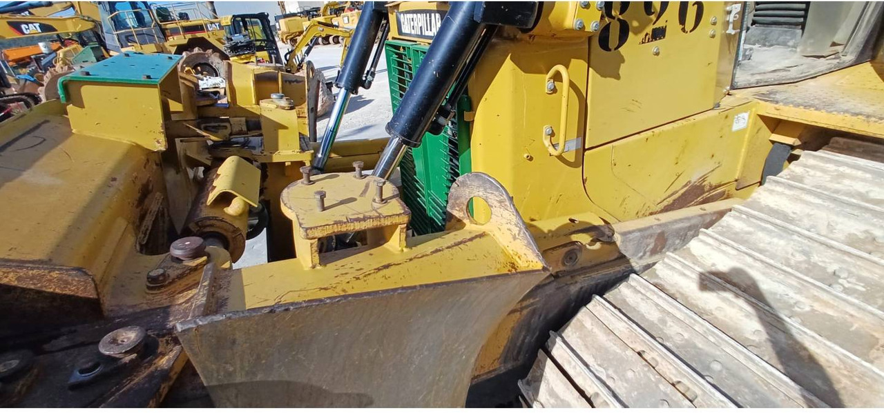 Bulldozer CAT D6T3B XW: photos 7 Bulldozer CAT D6T3B XW: photos 7