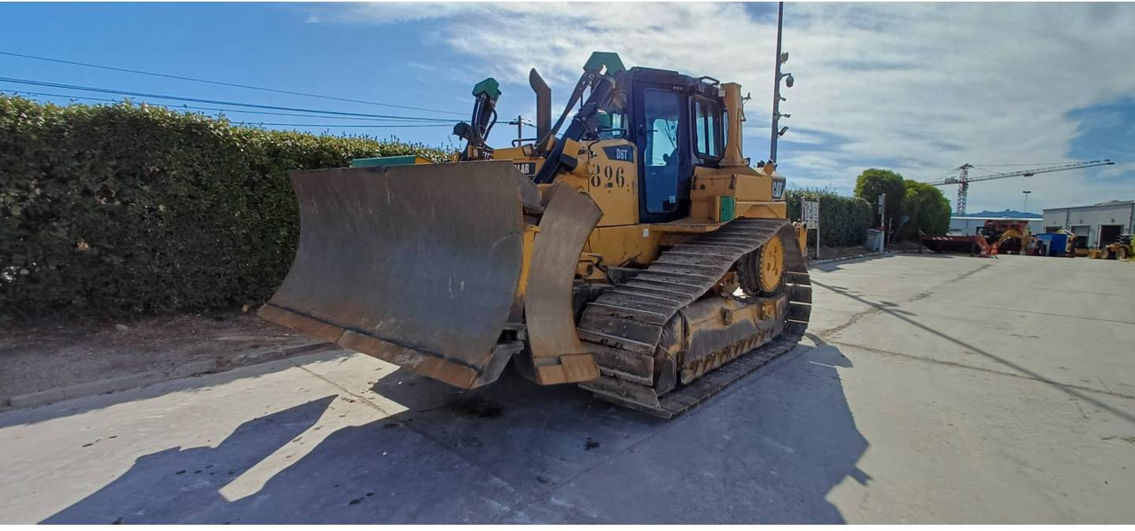 Bulldozer CAT D6T3B XW: photos 21 Bulldozer CAT D6T3B XW: photos 21