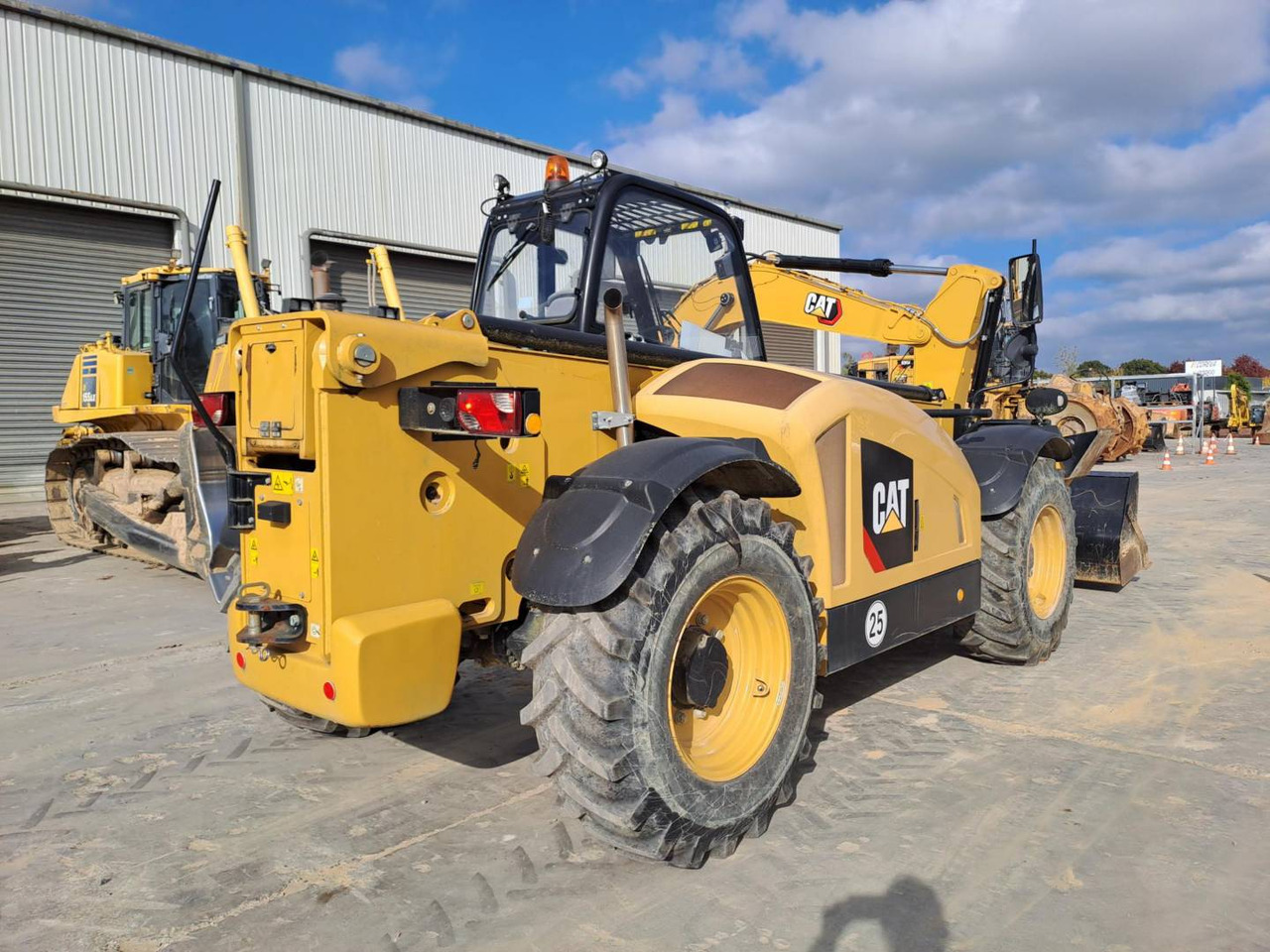 CAT TH314D - Chariot télescopique: photos 3 CAT TH314D - Chariot télescopique: photos 3