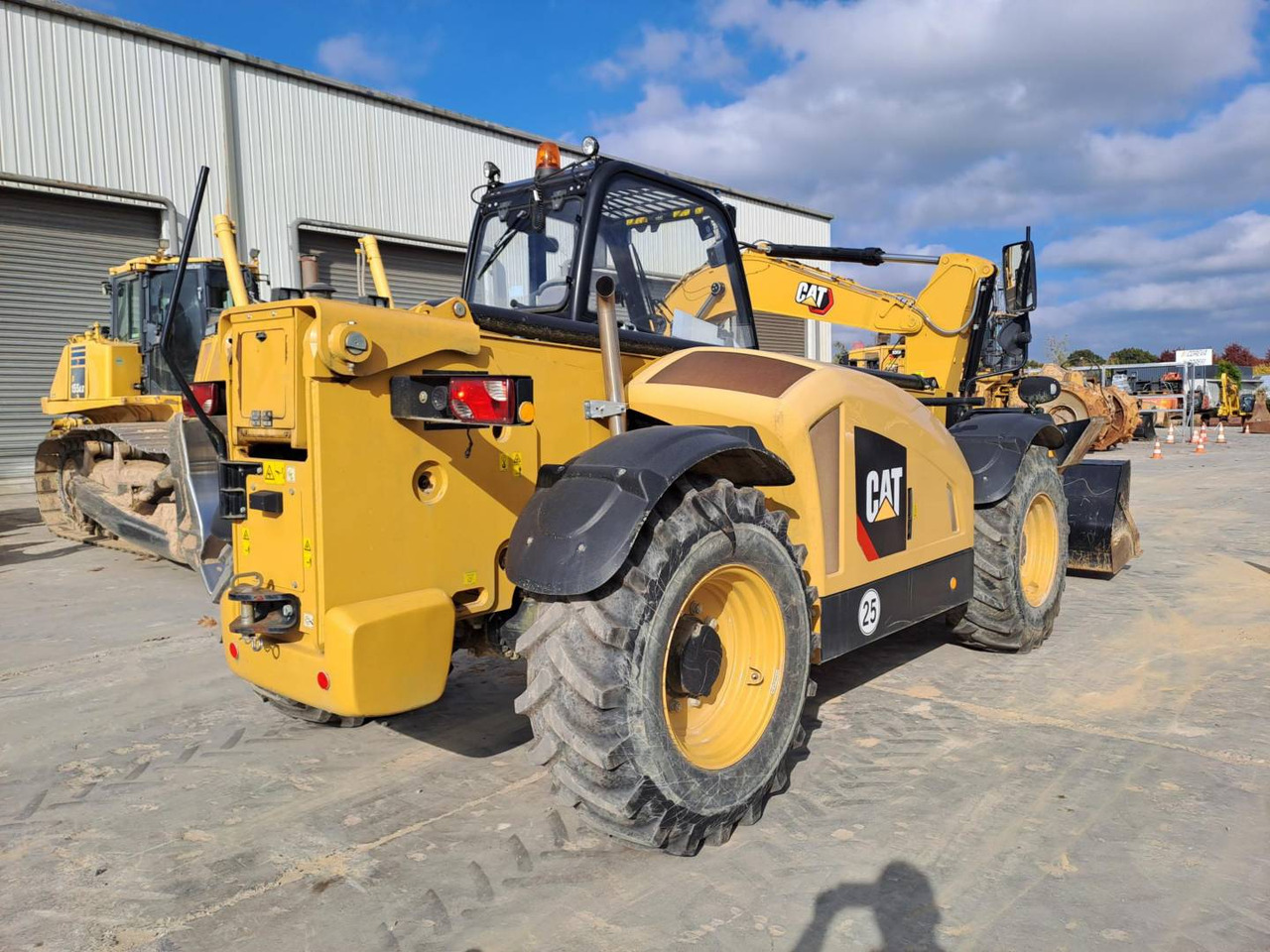 CAT TH314D - Chariot télescopique: photos 5 CAT TH314D - Chariot télescopique: photos 5