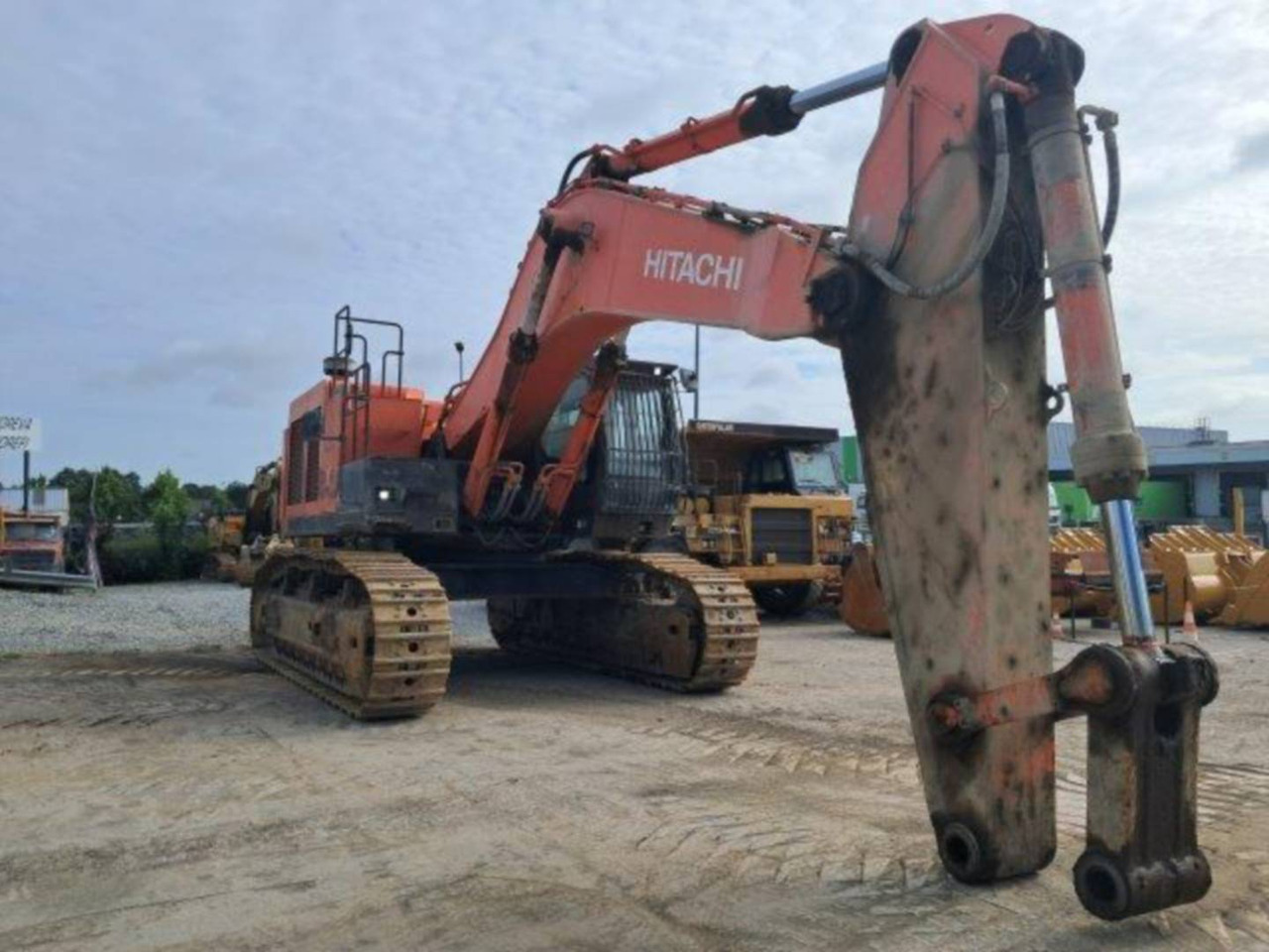 HITACHI ZX 670 45 - Pelle sur chenille: photos 2 HITACHI ZX 670 45 - Pelle sur chenille: photos 2