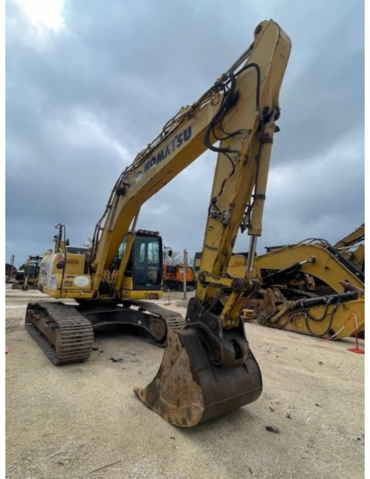 KOMATSU HB215 - Pelle sur chenille: photos 5 KOMATSU HB215 - Pelle sur chenille: photos 5