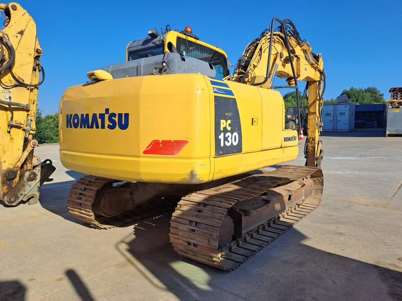 KOMATSU PC130 - Pelle sur chenille: photos 3 KOMATSU PC130 - Pelle sur chenille: photos 3