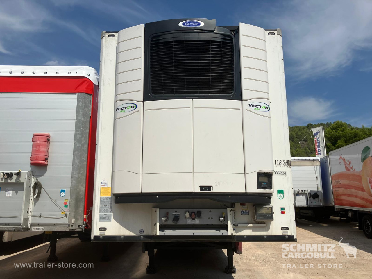 SCHMITZ Semiremolque Frigo Standard Double deck en leasing occasion SCHMITZ Semiremolque Frigo Standard Double deck: photos 8 SCHMITZ Semiremolque Frigo Standard Double deck en leasing occasion SCHMITZ Semiremolque Frigo Standard Double deck: photos 8