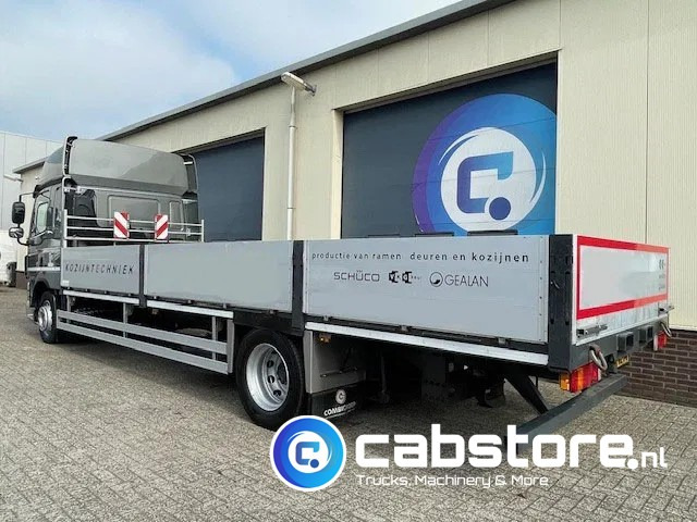 DAF CF 85 .360 4x2 Euro 5 - Open laadbak - Bouwjaar 2012 - Kooi-aap meeneemheftruck - Camion plateau: photos 5 DAF CF 85 .360 4x2 Euro 5 - Open laadbak - Bouwjaar 2012 - Kooi-aap meeneemheftruck - Camion plateau: photos 5