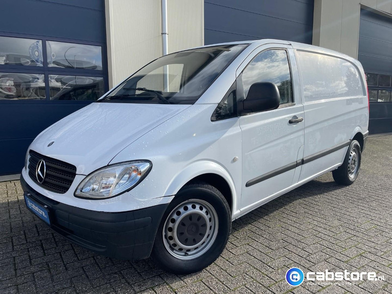 Mercedes-Benz Vito 109 CDI Panal Van - Gesloten bestelwagen - Bouwjaar 2006 - Trekhaak - Fourgonnette: photos 2 Mercedes-Benz Vito 109 CDI Panal Van - Gesloten bestelwagen - Bouwjaar 2006 - Trekhaak - Fourgonnette: photos 2