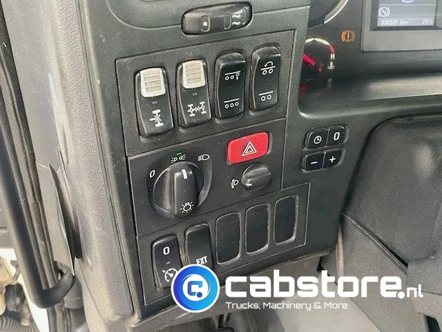 Camion ampliroll, Camion grue Scania P380 LB 8x4*4 HNA Euro 5 - HIAB 211 E-3 Hipro Crane with remote control + Multilift  XR26S61 Hooklift - Year 2009 - Km 336.501 !! - Good condition: photos 16