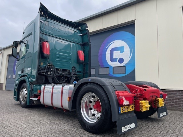 Scania R450 Scania R450 A4X2NA Euro 6 - RETARDER - Highline - Year 2017 - PTO prepared - Km 823.732 - Tracteur routier: photos 3 Scania R450 Scania R450 A4X2NA Euro 6 - RETARDER - Highline - Year 2017 - PTO prepared - Km 823.732 - Tracteur routier: photos 3