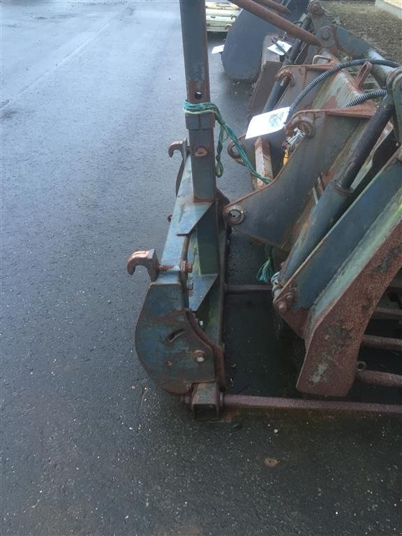 Alö storballebreb med opklappelig - Chargeur frontal pour tracteur: photos 2 Alö storballebreb med opklappelig - Chargeur frontal pour tracteur: photos 2