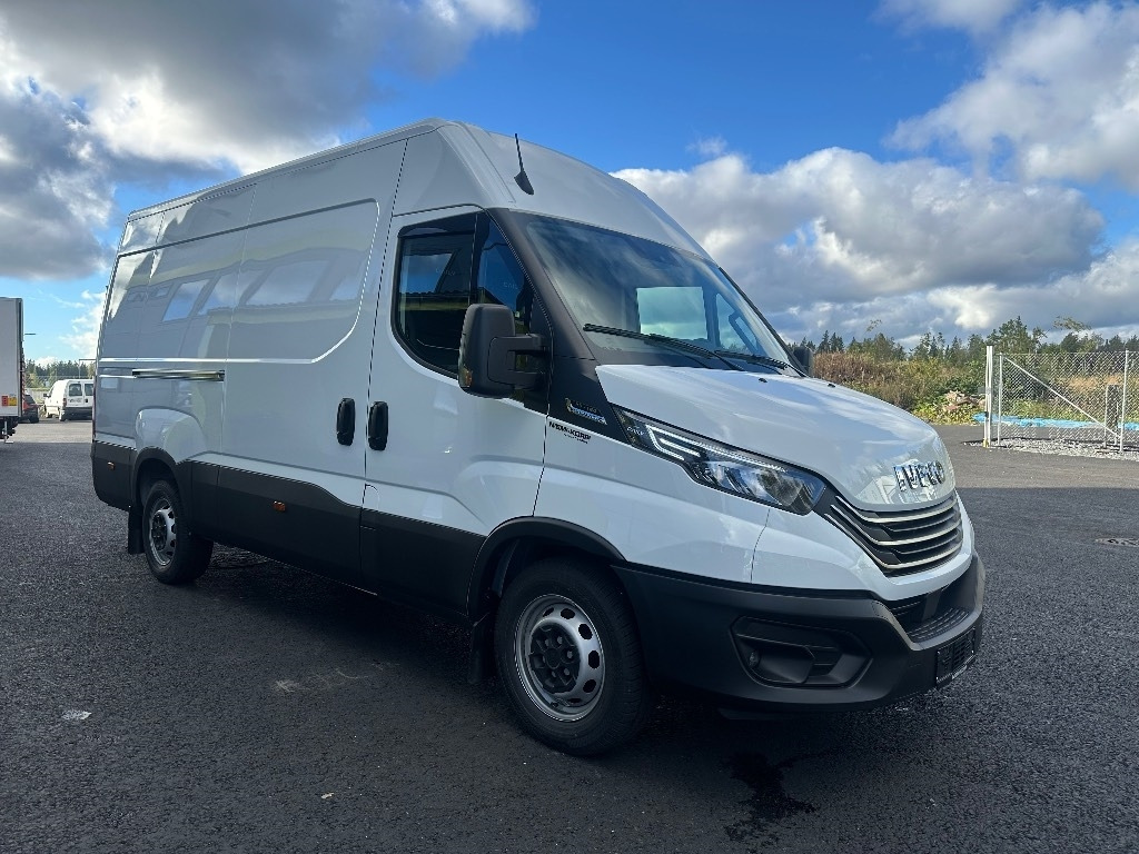 Iveco Daily 35S16A8 12m3 k-auto - Fourgon utilitaire: photos 3 Iveco Daily 35S16A8 12m3 k-auto - Fourgon utilitaire: photos 3