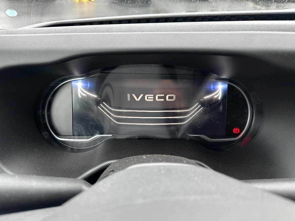 Fourgon utilitaire neuf Iveco Daily 50C18A8 16m3: photos 13