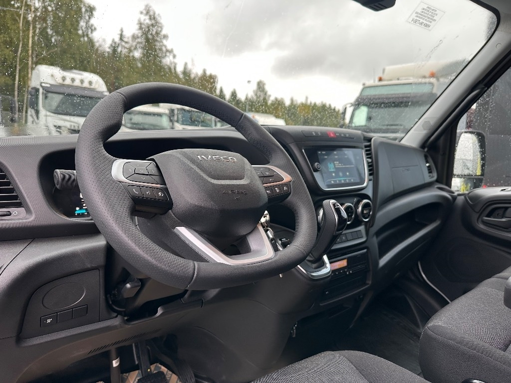 Fourgon utilitaire neuf Iveco Daily 50C18A8 16m3: photos 10