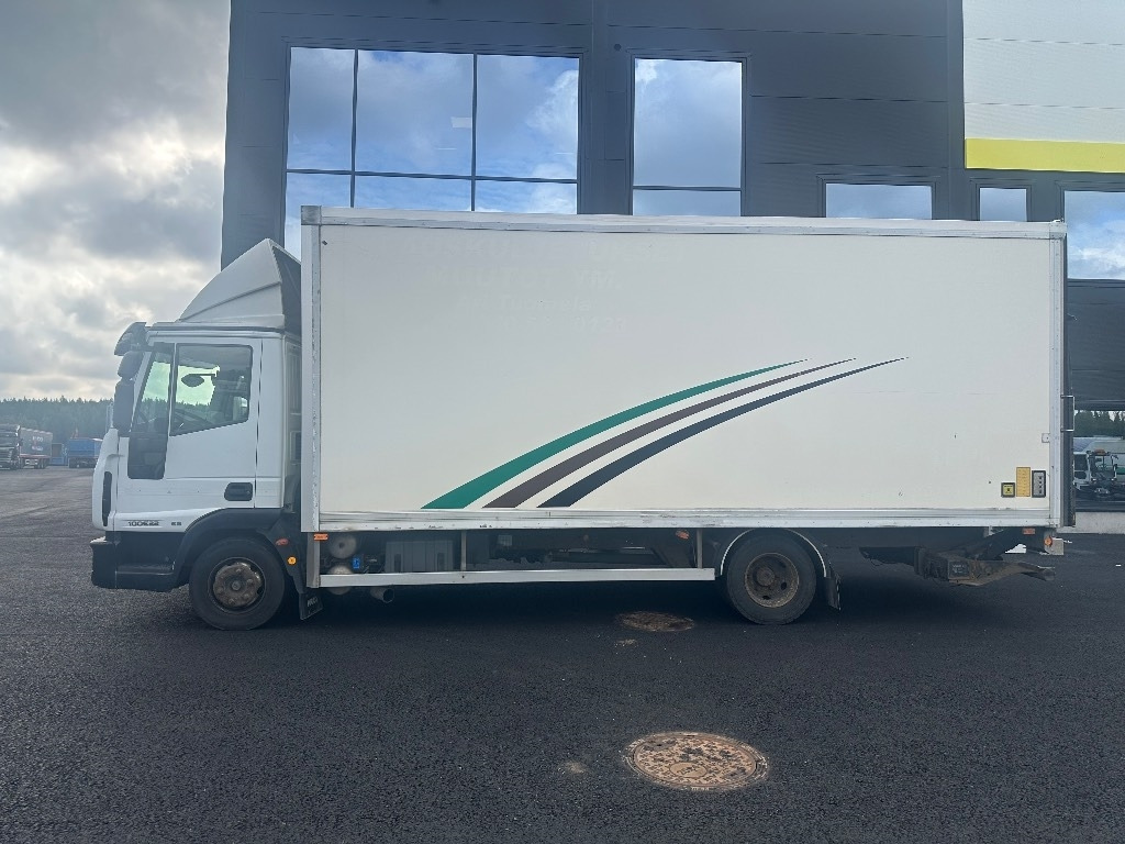 Iveco Eurocargo 100 E22  - Camion fourgon: photos 5 Iveco Eurocargo 100 E22  - Camion fourgon: photos 5