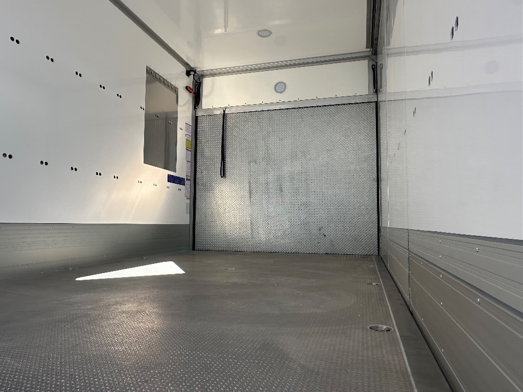 Camion fourgon neuf Iveco Eurocargo 160E28 MY24: photos 8