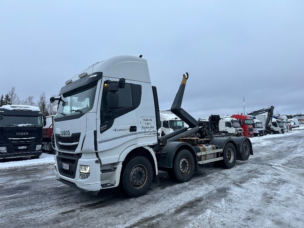 Iveco X-Way 560 8x2 - Camion ampliroll: photos 1 Iveco X-Way 560 8x2 - Camion ampliroll: photos 1