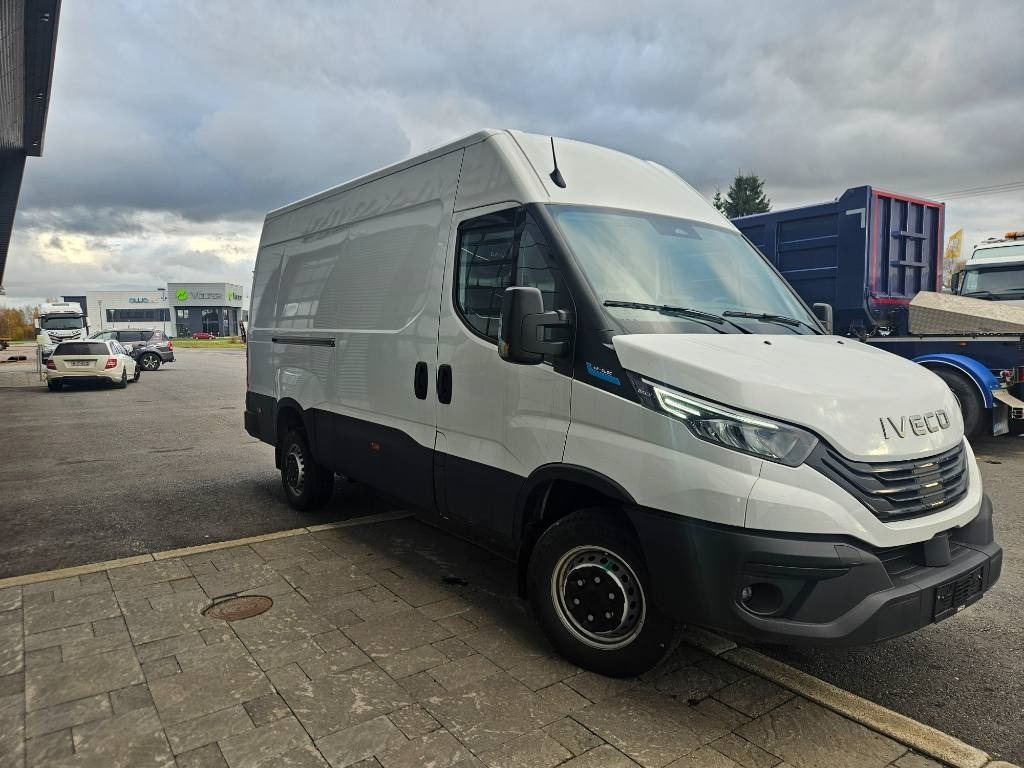 Iveco eDaily 42S14 12m3 - Fourgon utilitaire, Utilitaire électrique: photos 2 Iveco eDaily 42S14 12m3 - Fourgon utilitaire, Utilitaire électrique: photos 2