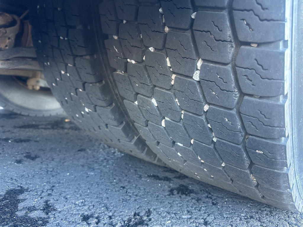 Camion fourgon Scania P250: photos 7 Camion fourgon Scania P250: photos 7