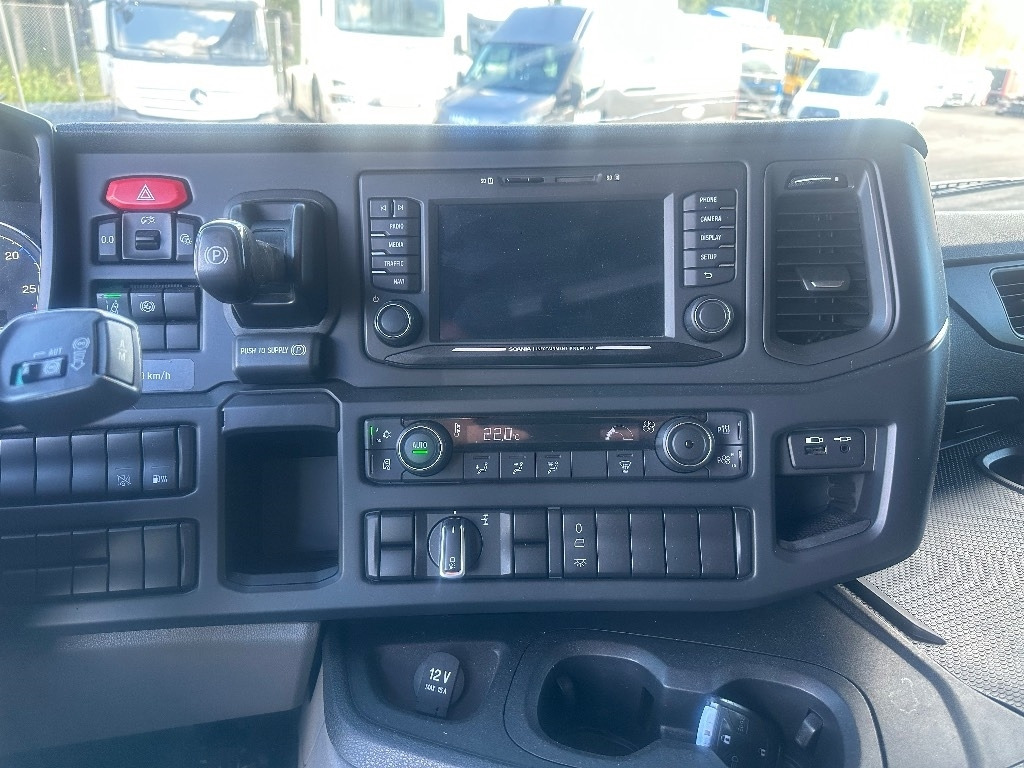 Camion fourgon Scania P250: photos 13 Camion fourgon Scania P250: photos 13