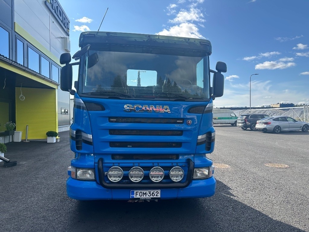 Scania R420 8X4/4 - Camion ampliroll: photos 2 Scania R420 8X4/4 - Camion ampliroll: photos 2