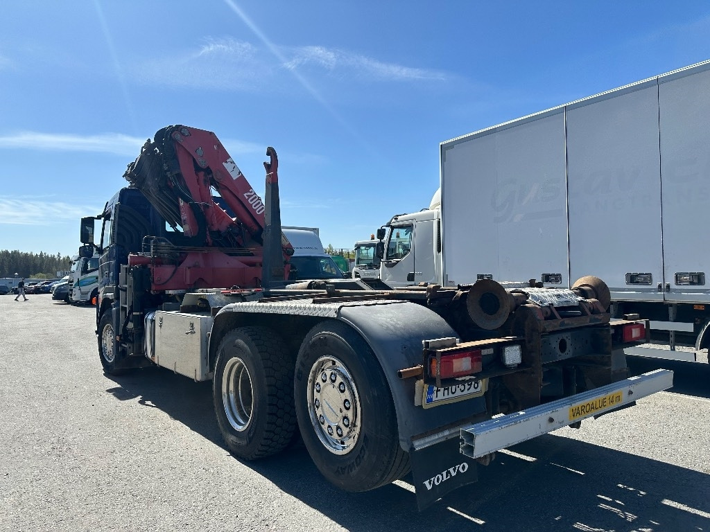 Volvo FM9 6x2*4 HMF 2000 K5 - Camion grue: photos 4 Volvo FM9 6x2*4 HMF 2000 K5 - Camion grue: photos 4