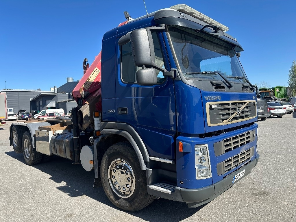 Volvo FM9 6x2*4 HMF 2000 K5 - Camion grue: photos 2 Volvo FM9 6x2*4 HMF 2000 K5 - Camion grue: photos 2