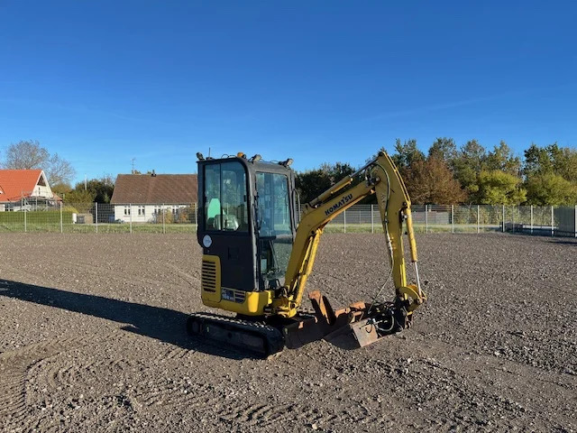 KOMATSU PC16R HS - Mini pelle: photos 2 KOMATSU PC16R HS - Mini pelle: photos 2