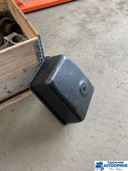 MAN Alu bundkar ramme / Crankcase yoke OEM 51.05841-3019 - Moteur et pièces pour Camion: photos 4 MAN Alu bundkar ramme / Crankcase yoke OEM 51.05841-3019 - Moteur et pièces pour Camion: photos 4