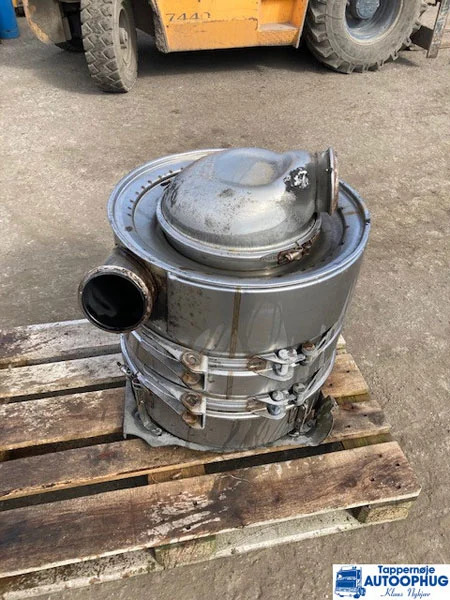 Scania 1865785 Lyddæmper - Système d'échappement pour Camion: photos 2 Scania 1865785 Lyddæmper - Système d'échappement pour Camion: photos 2