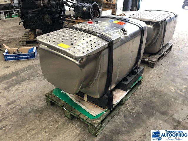 Scania Tank 540 P/N: 2132703 - Réservoir de carburant pour Camion: photos 5 Scania Tank 540 P/N: 2132703 - Réservoir de carburant pour Camion: photos 5