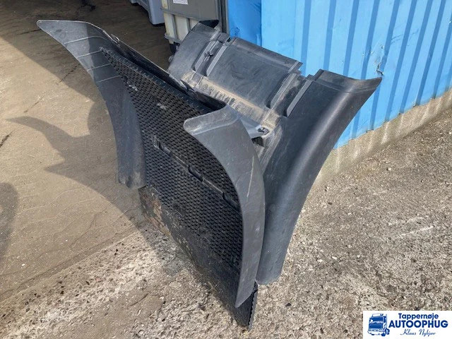 Scania twinsteer skærm sæt med beslag - Carrosserie et extérieur pour Camion: photos 1 Scania twinsteer skærm sæt med beslag - Carrosserie et extérieur pour Camion: photos 1