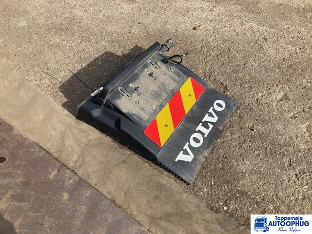 Volvo FH / FM Bagskærme - Carrosserie et extérieur pour Camion: photos 3 Volvo FH / FM Bagskærme - Carrosserie et extérieur pour Camion: photos 3