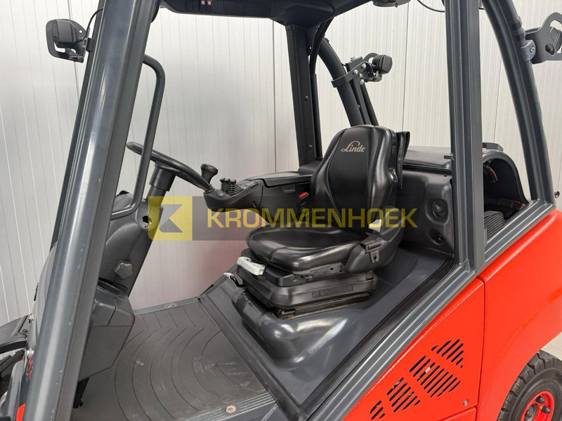 Chariot élévateur à gaz Linde H 25 T: photos 10 Chariot élévateur à gaz Linde H 25 T: photos 10