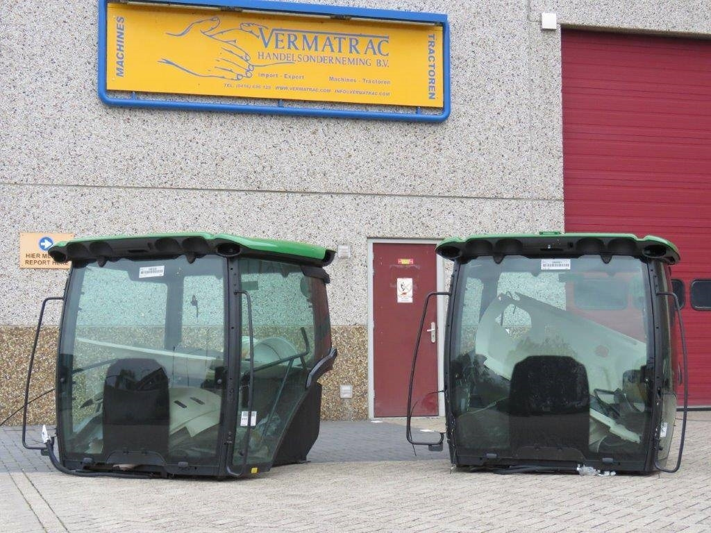 John Deere 6135R, 6145R, 6155R - Cabine pour Machine agricole: photos 4 John Deere 6135R, 6145R, 6155R - Cabine pour Machine agricole: photos 4