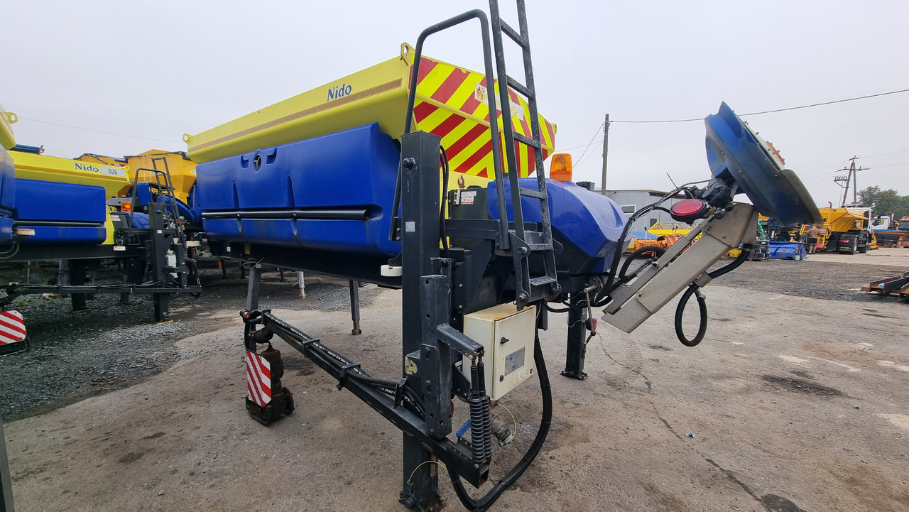 SCHMIDT Stratos Nido B50-36 - Epandeur de sable pour Epandeur de sable: photos 2 SCHMIDT Stratos Nido B50-36 - Epandeur de sable pour Epandeur de sable: photos 2